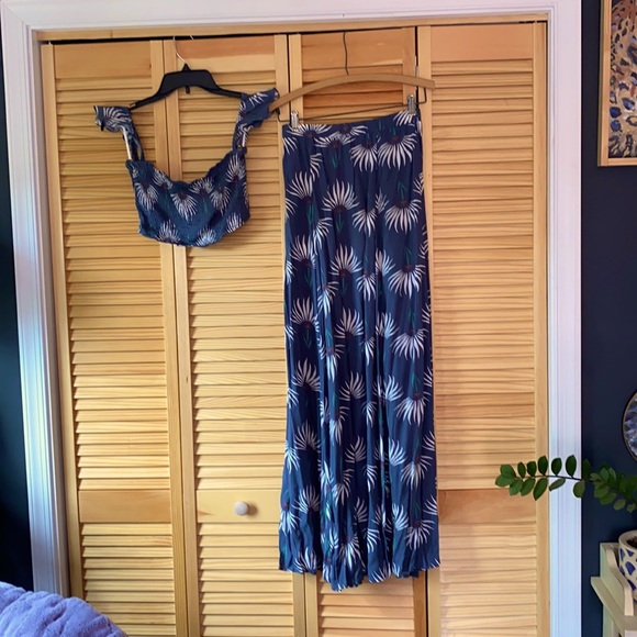 Lulus Dresses & Skirts - Dusty blue floral two piece maxi dress